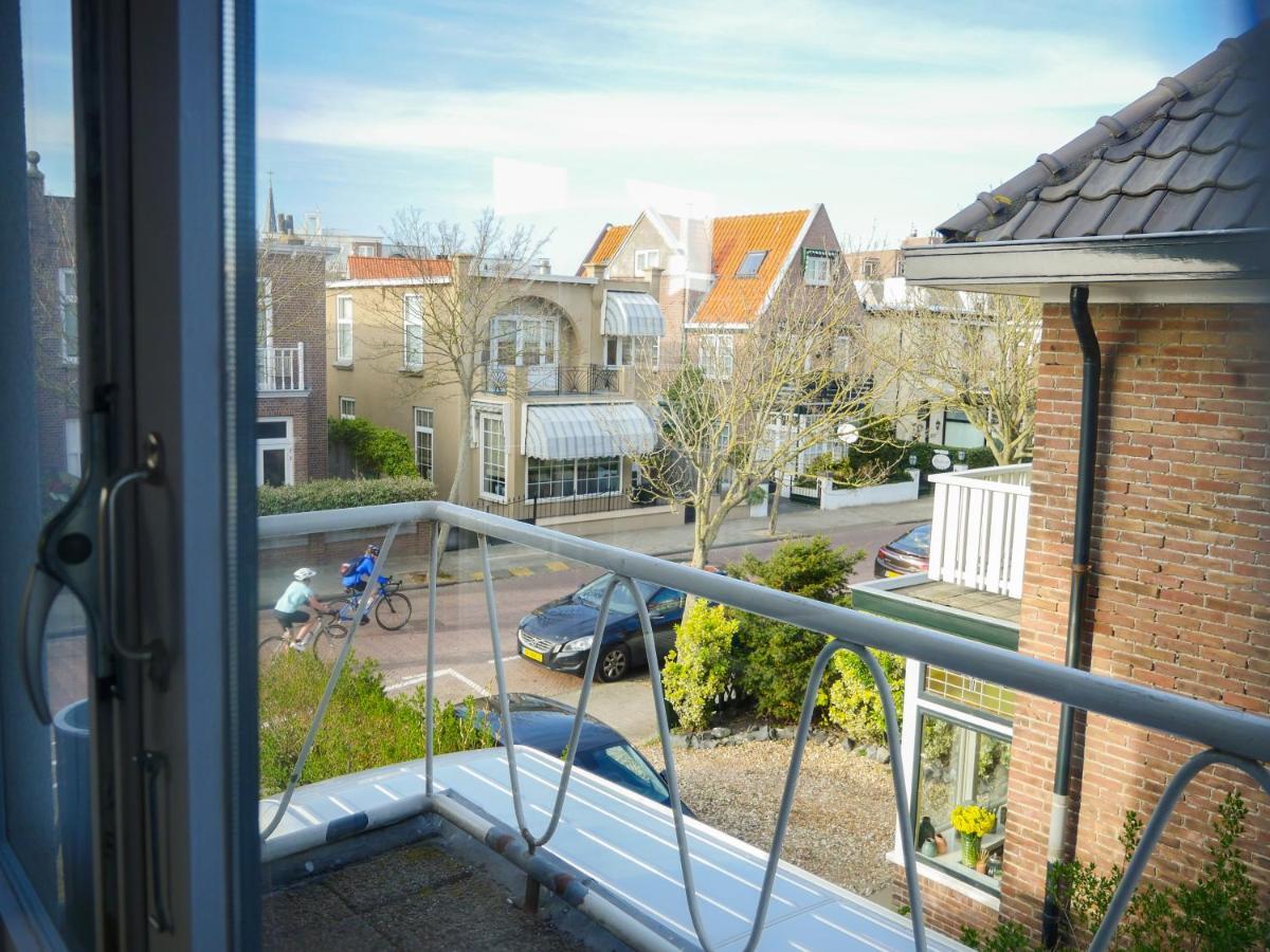 Hotel / Pension Villa Tanahlot Zandvoort Esterno foto